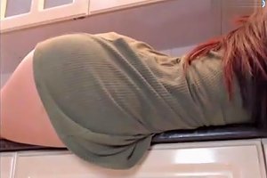 Prysihot Big Ass Lying On Kitchen Counter Shaking Ass Booty Shake